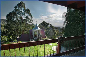 A Camelot Tower And Penthouse - Yarra Valley Accommodation 2