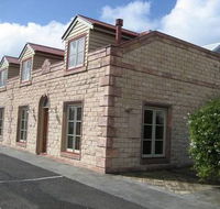54 on Bank - Yarra Valley Accommodation