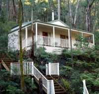 Myers Creek Cascades Luxury Cottages - Yarra Valley Accommodation