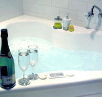 Clonmara Cottages - Yarra Valley Accommodation