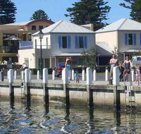 Dockside Waterfront Indulgence - Yarra Valley Accommodation