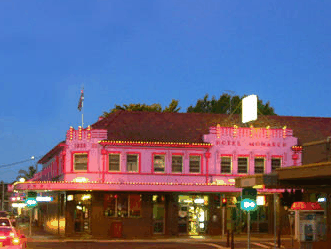 Monarch Motel Hotel - Yarra Valley Accommodation