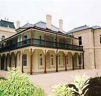 Auchendarroch House and Wallis Tavern - Yarra Valley Accommodation