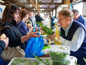 Mount Pleasant Farmers Market - Yarra Valley Accommodation 0