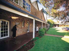 Annies Lane - Yarra Valley Accommodation 0