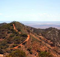 Arden Hills Props - Yarra Valley Accommodation