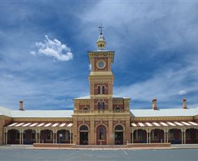 Albury Railway Station - Yarra Valley Accommodation 0