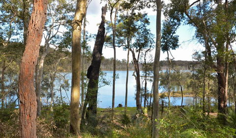 Lake Walking Track - Yarra Valley Accommodation 1