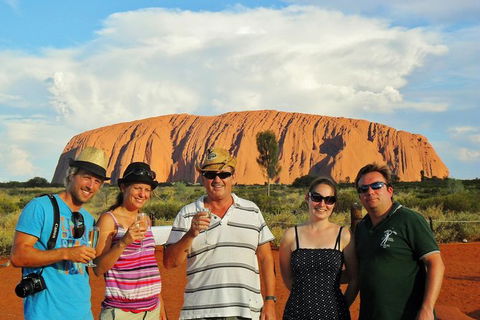 Ayers Rock Day Trip From Alice Springs Including Uluru, Kata Tjuta And Sunset BBQ Dinner - Yarra Valley Accommodation 0