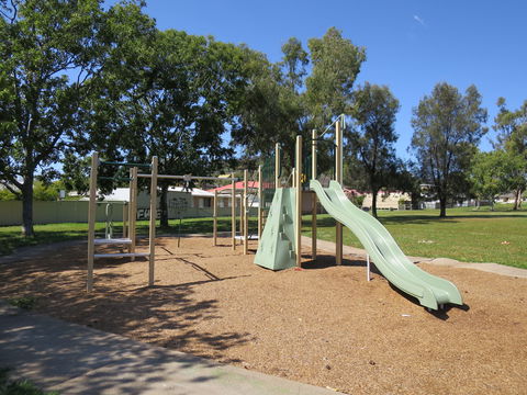 Athol Gallen Park - Yarra Valley Accommodation 0