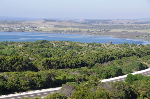 Pelican Lagoon - Yarra Valley Accommodation 0