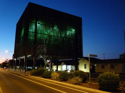 Tree Of Knowledge Memorial - Yarra Valley Accommodation 0