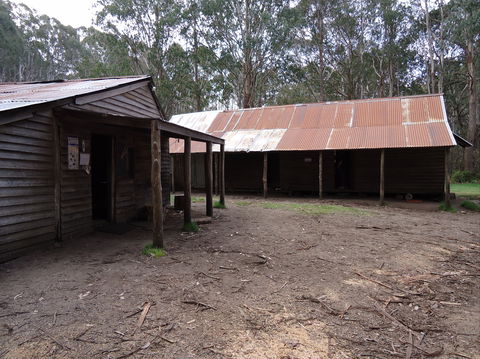 Razorback Hut - Yarra Valley Accommodation 0