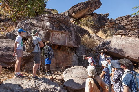 Arnhem Land Injalak Hill Full-Day Tour From Darwin - Yarra Valley Accommodation 10