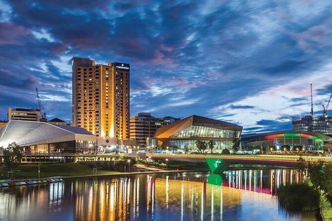 Adelaide Airport Transfers : Adelaide City To Airport ADL In Luxury Van - Yarra Valley Accommodation 2