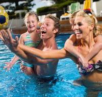 V3 Bar  Novotel Brighton Beach - Yarra Valley Accommodation