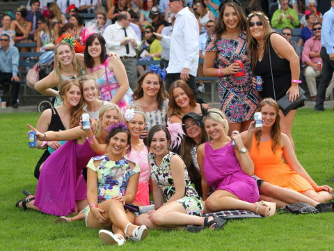 Albury Racing Club Boxing Day Races - Yarra Valley Accommodation 2
