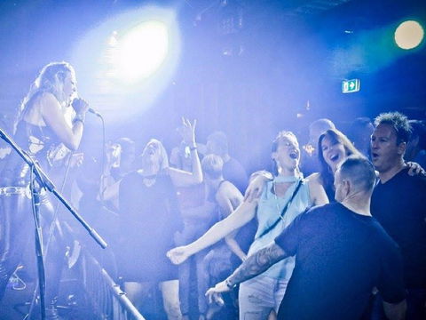 Karaoke At The Avenue - Yarra Valley Accommodation 0