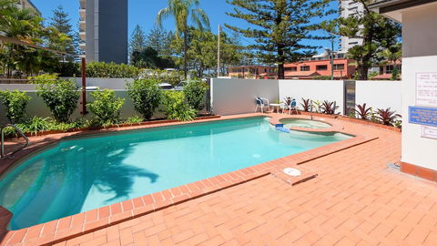 Burleigh On The Beach Holiday Apartments - Yarra Valley Accommodation 2