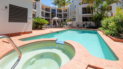 Burleigh On The Beach Holiday Apartments - Yarra Valley Accommodation 3