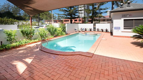 Burleigh On The Beach Holiday Apartments - Yarra Valley Accommodation 1