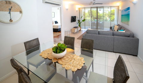 Waters Edge Apartments Cairns - Yarra Valley Accommodation 1