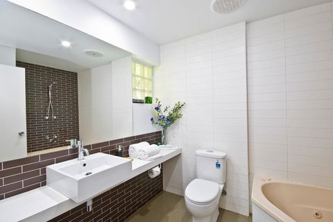 Lorne Bay View Motel - Yarra Valley Accommodation 2