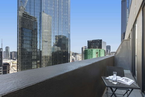 Oaks Melbourne On Collins Hotel - Yarra Valley Accommodation 2