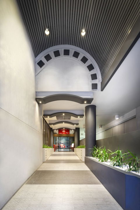 Ibis Melbourne Hotel And Apartments - Yarra Valley Accommodation 2