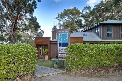 Beacon Point Ocean View Villas - Yarra Valley Accommodation 2