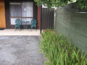 Country Roads Motor Inn Narrandera - Yarra Valley Accommodation 1