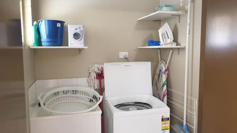 A City Retreat 2BR Apartment Reid Park Townsville - Yarra Valley Accommodation 2