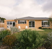 Waterfront Holiday Home Esplanade 54 - Yarra Valley Accommodation
