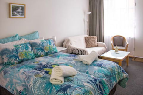 Bay Beauty Studios - Yarra Valley Accommodation 0