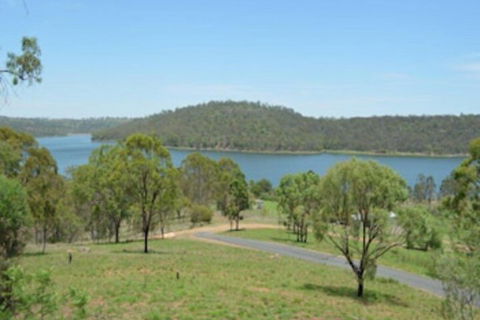 Reflections - Lake Cooby - Yarra Valley Accommodation 3