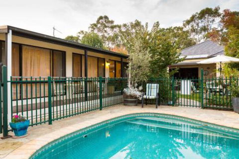 Courtsidecottage Bed & Breakfast - Yarra Valley Accommodation 0