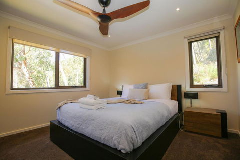 Kangaroo Lodge - Yarra Valley Accommodation 2