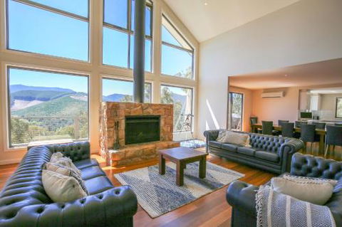 Kangaroo Lodge - Yarra Valley Accommodation 5