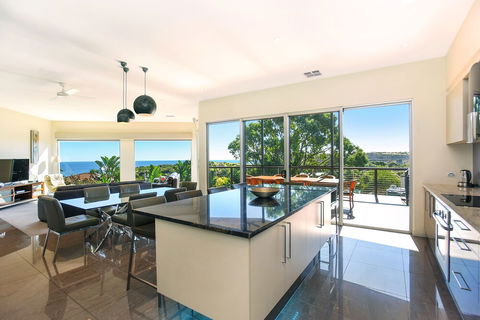 Lavina Luxury Beach House - Yarra Valley Accommodation 3