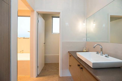 Lavina Luxury Beach House - Yarra Valley Accommodation 4