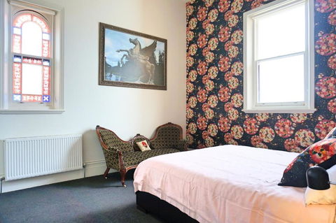 Ozone Tower - Yarra Valley Accommodation 1