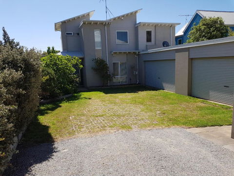 Beachcomber - Yarra Valley Accommodation 5
