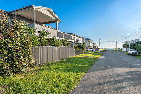 Oceans Eight - Yarra Valley Accommodation 1