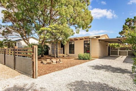 Sea Devine - Yarra Valley Accommodation 0