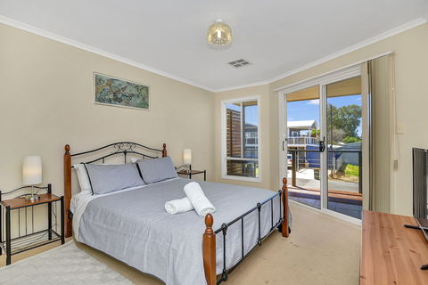 Green Reef Beach House - Yarra Valley Accommodation 1