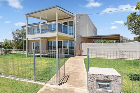 Pearl By The Sea - Yarra Valley Accommodation 1