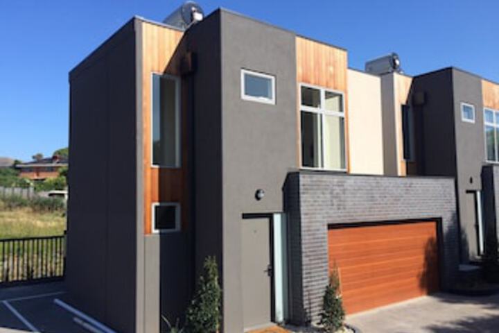 Niddrie VIC Yarra Valley Accommodation