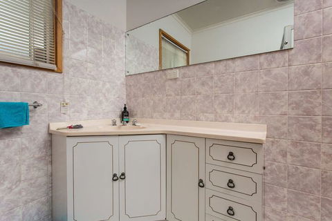 Pambula Family Beach House - Yarra Valley Accommodation 3