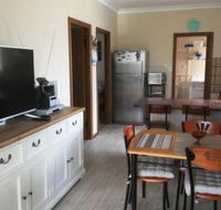 Flat 2 42 McMillan Rd