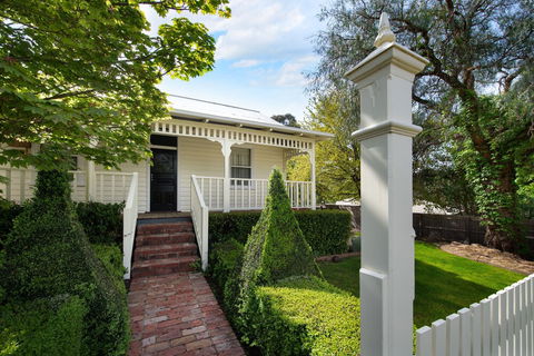 Hepburn View - Yarra Valley Accommodation 0